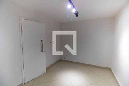 Sala de casa de condomínio para alugar com 2 quartos, 78m² em Maria Paula, Niterói