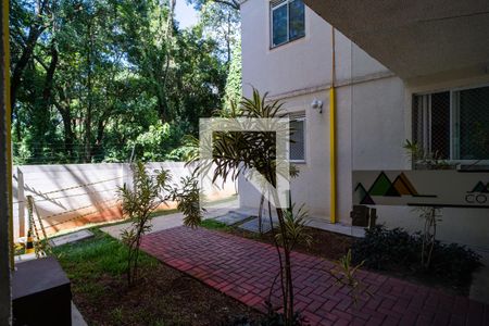 Vista da Sala de apartamento para alugar com 2 quartos, 42m² em Caguaçu, Sorocaba