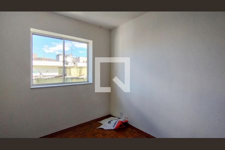 Quarto 2 de apartamento para alugar com 3 quartos, 115m² em Santo Antônio, Belo Horizonte