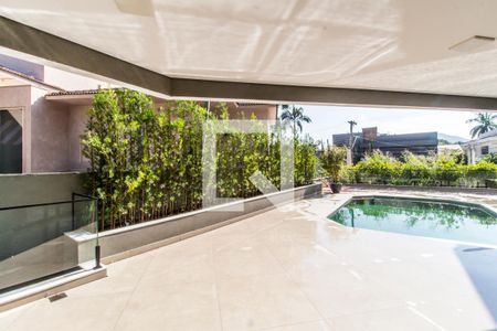 Vista da Sala de casa de condomínio à venda com 4 quartos, 598m² em Alphaville Empresarial, Barueri