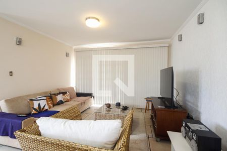 Sala de TV de casa à venda com 3 quartos, 287m² em Penha de França, São Paulo