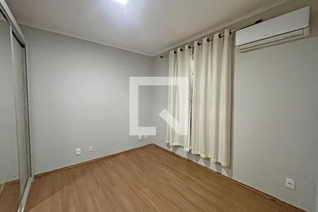 Suíte de apartamento para alugar com 3 quartos, 110m² em Marapé, Santos