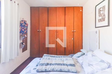 Quarto 1 de casa para alugar com 2 quartos, 86m² em Jardim Ester, São Paulo