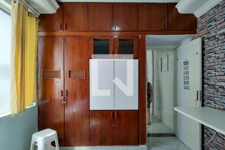 Quarto 1/S de apartamento para alugar com 2 quartos, 40m² em Guilhermina, Praia Grande