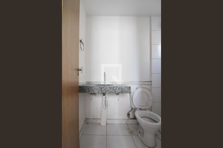 Banheiro da Suíte de apartamento à venda com 3 quartos, 50m² em Planalto, Belo Horizonte