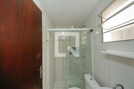 Banheiro de apartamento para alugar com 1 quarto, 39m² em Jardim Teresa, São Paulo