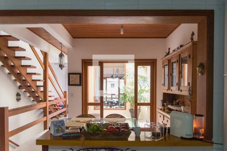 Foto 01 de casa à venda com 3 quartos, 240m² em Paraíso do Morumbi, São Paulo