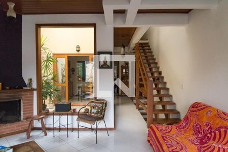 Foto 01 de casa à venda com 3 quartos, 240m² em Paraíso do Morumbi, São Paulo