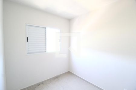 Quarto 1 de apartamento para alugar com 2 quartos, 50m² em Morumbi, Uberlândia