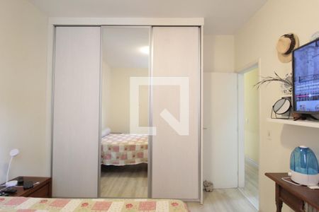 Quarto 1 de apartamento para alugar com 3 quartos, 65m² em Alípio de Melo, Belo Horizonte