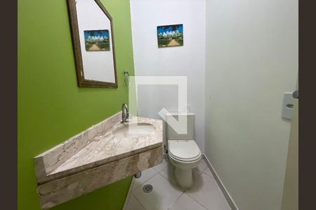 Lavabo de casa de condomínio para alugar com 3 quartos, 300m² em Granja Viana Ii, Cotia