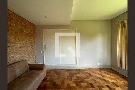 Sala de TV de casa de condomínio para alugar com 3 quartos, 300m² em Granja Viana Ii, Cotia