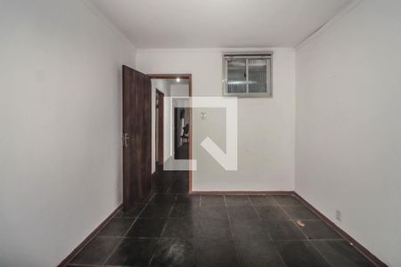 Quarto 1 de apartamento para alugar com 2 quartos, 130m² em Humaitá, Porto Alegre