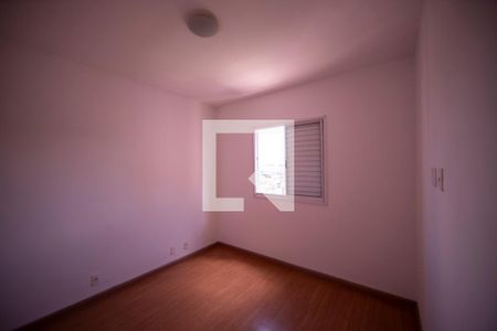 Quarto 2 de apartamento para alugar com 2 quartos, 55m² em Centro, Barueri