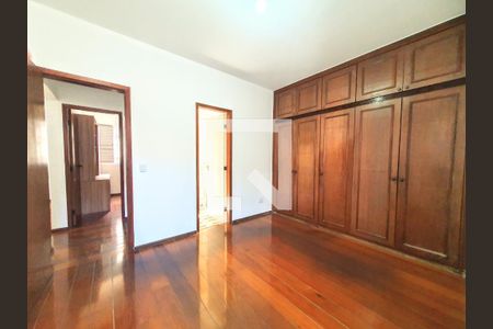 Apartamento à venda com 4 quartos, 142m² em Carmo, Belo Horizonte