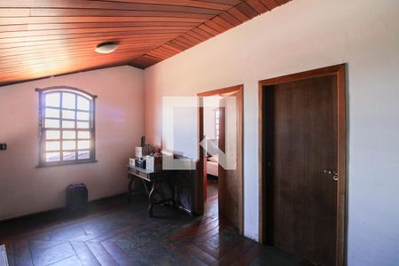 Sala 2 de casa para alugar com 6 quartos, 530m² em Santa Amelia, Belo Horizonte