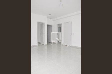 Sala/Cozinha de apartamento para alugar com 1 quarto, 29m² em Vila Mangalot, São Paulo