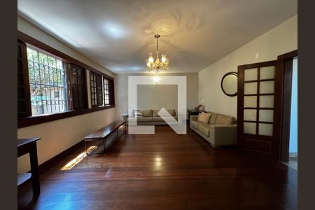 Sala de casa à venda com 8 quartos, 400m² em Mangabeiras, Belo Horizonte