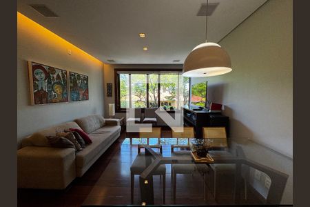 Sala de casa à venda com 8 quartos, 400m² em Mangabeiras, Belo Horizonte