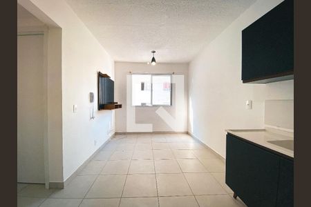 Sala de apartamento para alugar com 2 quartos, 30m² em Jardim Celeste, São Paulo