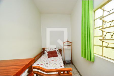 Quarto1 de casa à venda com 3 quartos, 257m² em Concórdia, Belo Horizonte