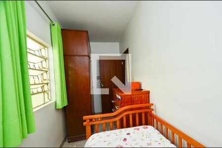 Quarto1 de casa à venda com 3 quartos, 257m² em Concórdia, Belo Horizonte