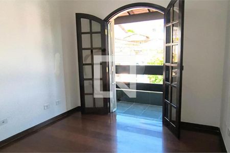 Casa à venda com 3 quartos, 202m² em Jardim Ivana, São Paulo