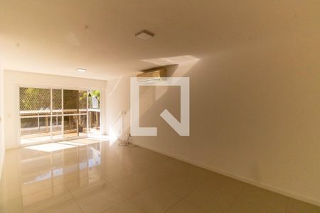 Sala de apartamento para alugar com 4 quartos, 147m² em Charitas, Niterói