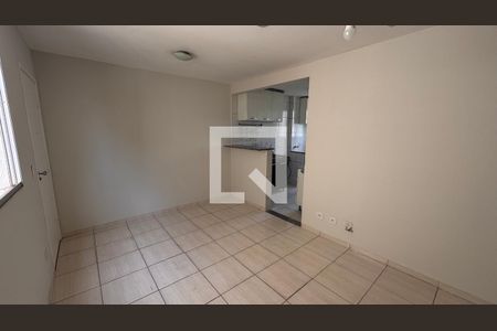 Sala de apartamento para alugar com 3 quartos, 60m² em Vila Satúrnia, Campinas