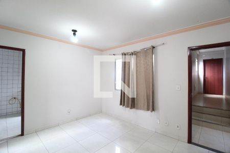 Sala de apartamento para alugar com 2 quartos, 55m² em Cazeca, Uberlândia