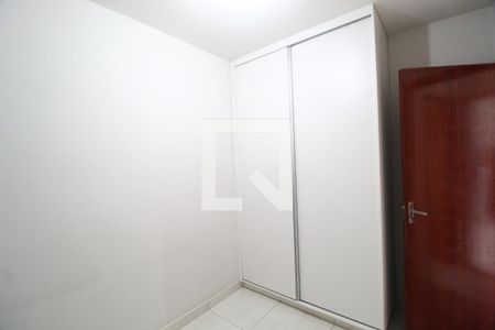 Quarto 1 de apartamento para alugar com 2 quartos, 55m² em Cazeca, Uberlândia