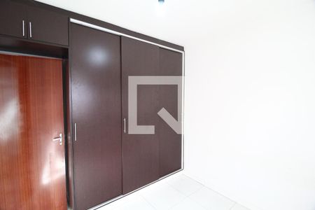 Quarto 2 de apartamento para alugar com 2 quartos, 55m² em Cazeca, Uberlândia