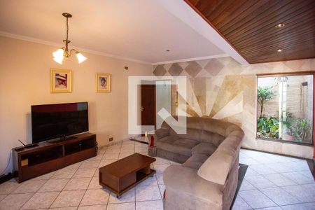 Sala de casa para alugar com 3 quartos, 180m² em Canhema, Diadema