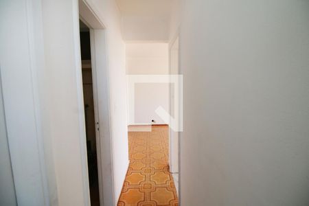 Sala - Corredor de apartamento à venda com 3 quartos, 50m² em Olaria, Rio de Janeiro