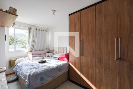 Suite de apartamento à venda com 2 quartos, 56m² em Badu, Niterói