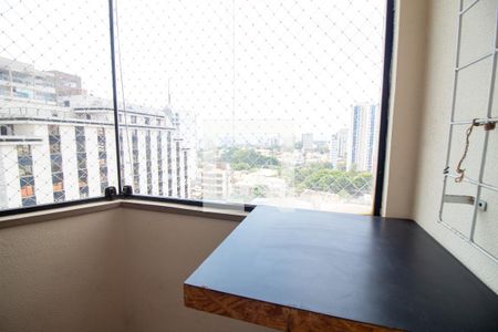 Varanda  de apartamento para alugar com 2 quartos, 70m² em Nova Piraju, São Paulo