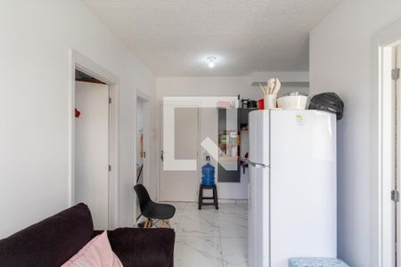 Sala/Cozinha/Área de Serviço de apartamento para alugar com 2 quartos, 52m² em Guaianases, São Paulo