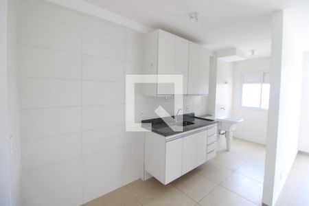 Sala / Cozinha de apartamento à venda com 2 quartos, 54m² em Vila Pita, São Paulo