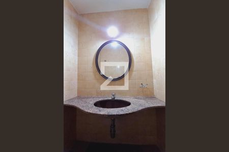 Lavabo de apartamento para alugar com 3 quartos, 143m² em Centro, Campinas