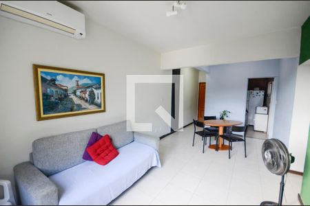 Sala de apartamento à venda com 2 quartos, 70m² em Tijuca, Rio de Janeiro