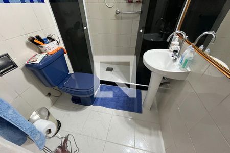 Banheiro de apartamento para alugar com 3 quartos, 78m² em Jardim Guanabara, Rio de Janeiro