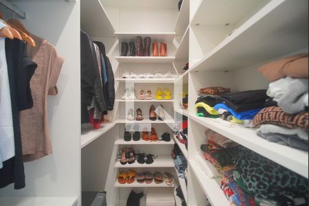 Closet de apartamento para alugar com 2 quartos, 57m² em Pátria Nova, Novo Hamburgo