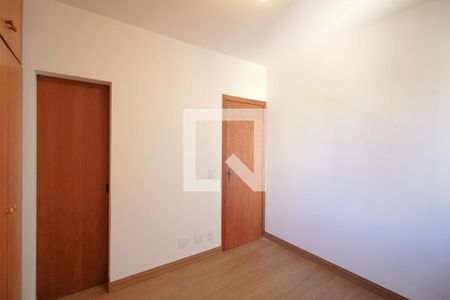 Quarto de apartamento à venda com 2 quartos, 71m² em Santa Efigênia, Belo Horizonte