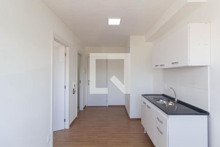 Sala/Cozinha de apartamento para alugar com 1 quarto, 27m² em Guaianases, São Paulo