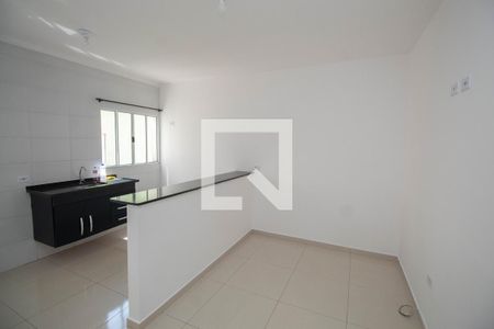 Sala/Cozinha de apartamento para alugar com 1 quarto, 45m² em Parque Edu Chaves, São Paulo