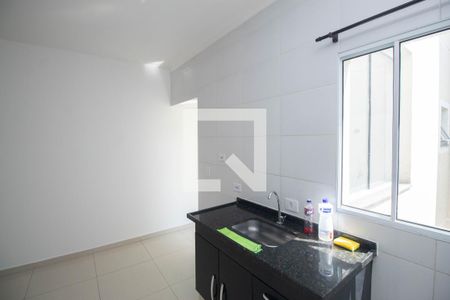 Sala/Cozinha de apartamento para alugar com 1 quarto, 45m² em Parque Edu Chaves, São Paulo