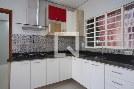 Sala - Cozinha de casa à venda com 2 quartos, 110m² em Jardim Dona Leopoldina, Porto Alegre