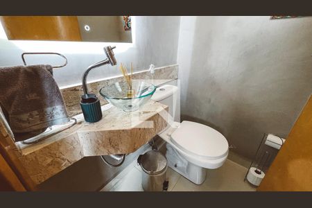Lavabo da sala de casa de condomínio à venda com 3 quartos, 200m² em Santana, São Paulo