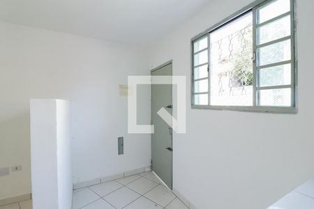 Sala de casa para alugar com 1 quarto, 102m² em Vila Santa Maria, São Paulo