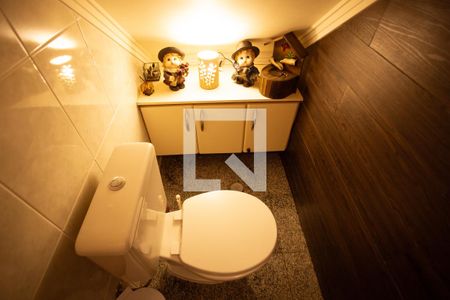 Lavabo de casa para alugar com 3 quartos, 235m² em Vila Mariza Mazzei, São Paulo